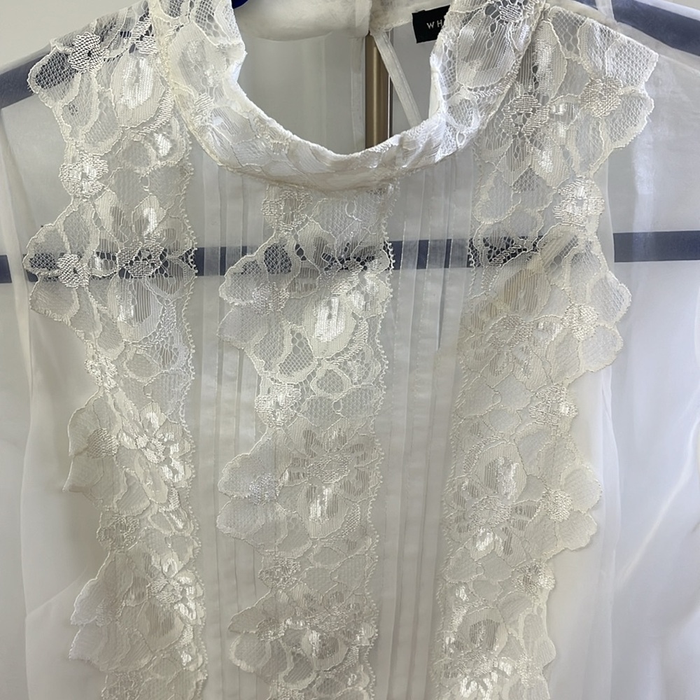 Organza with lace blouse - Picture 2 of 4